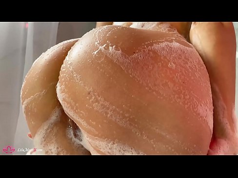 ❤️ Brunetė masturbuoja putytę su vibratoriumi iki intensyvaus orgazmo duše ❤❌ Porno prie lt.hentaibar.ru ❌
